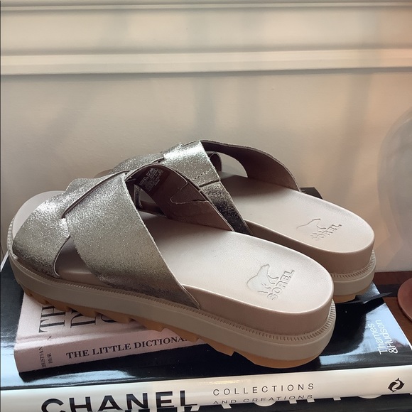 Sorel Roaming Criss Cross Slide - Picture 2 of 2